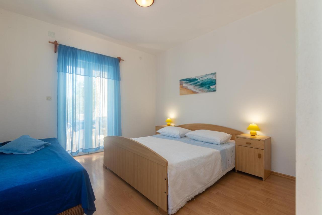 Apartments With A Parking Space Ivan Dolac, Hvar - 15784 外观 照片