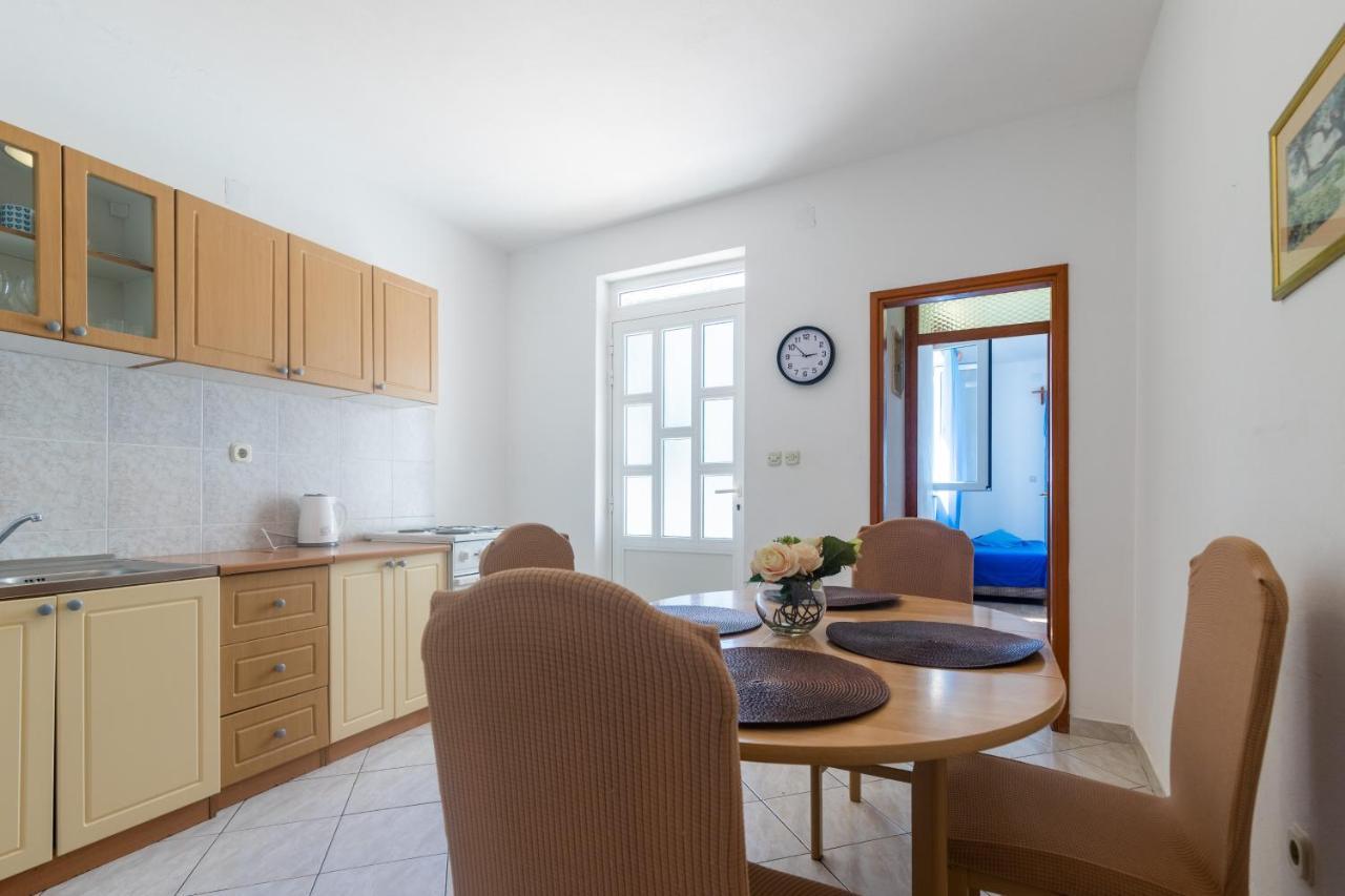 Apartments With A Parking Space Ivan Dolac, Hvar - 15784 外观 照片